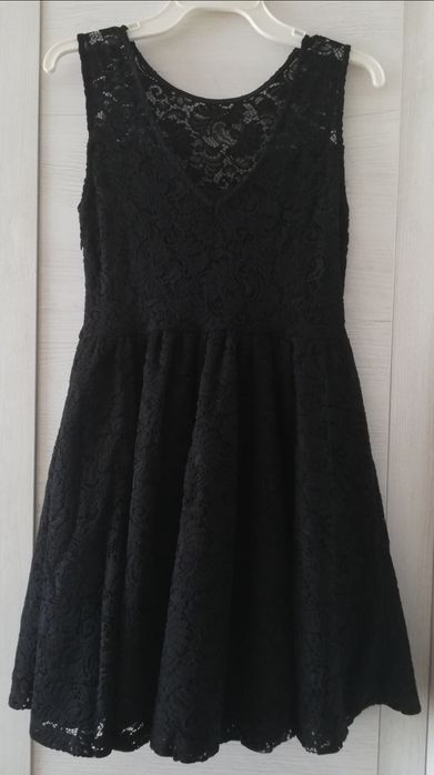 Koronkowa sukienka
