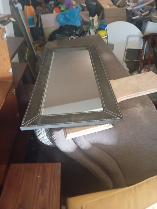 Aparador com espelho