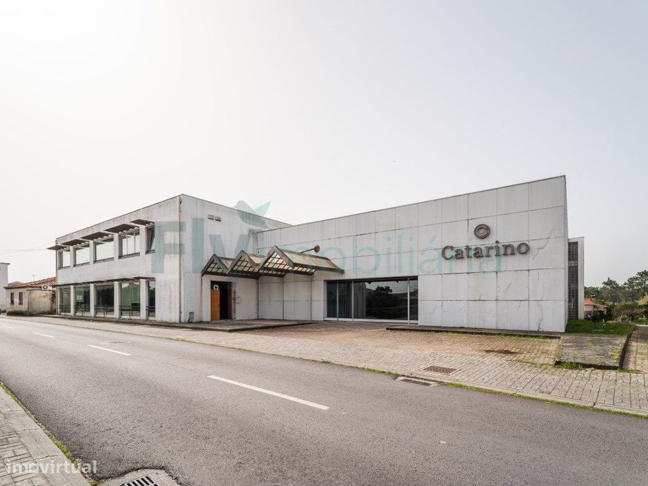 Pavilhão Industrial com Elevado Potencial de Investimento