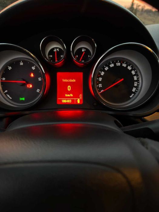 Opel insígnia sedan 2010 2.0 cdti 130cv — photo 4