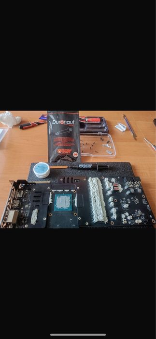 Karta graficzna RTX 2080 po wymianie past zadbana