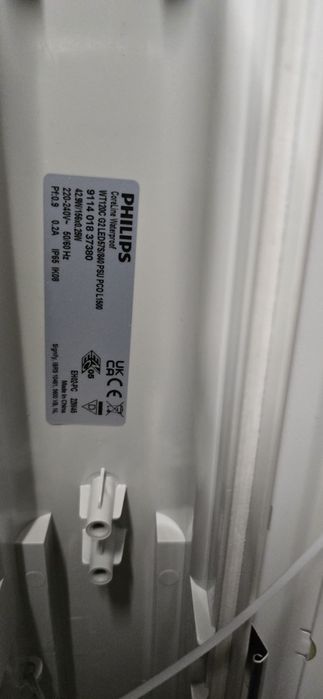Philips Coreline waterproof energooszczedne hermetyczne oprawy lampy