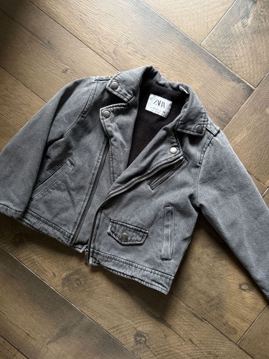 Куртка Zara 3-4 98 104 р ідеальний стан для дівчинки чорна рожева