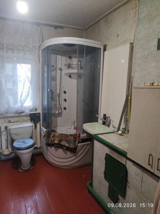 Продається будинок в с.Любомирівка (Першотравенка) Дніпропетровської області.