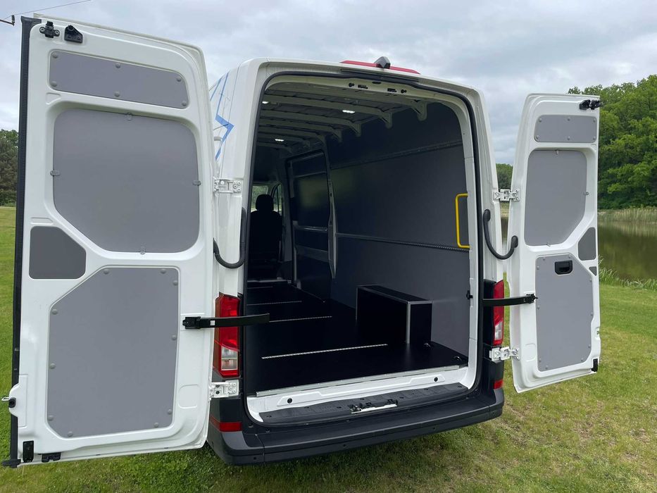 VW Crafter L4H3 Profesjonalne zabudowy aut dostawczych busów
