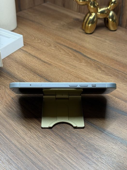 Apple iphone 15 Neverlock акб-93%