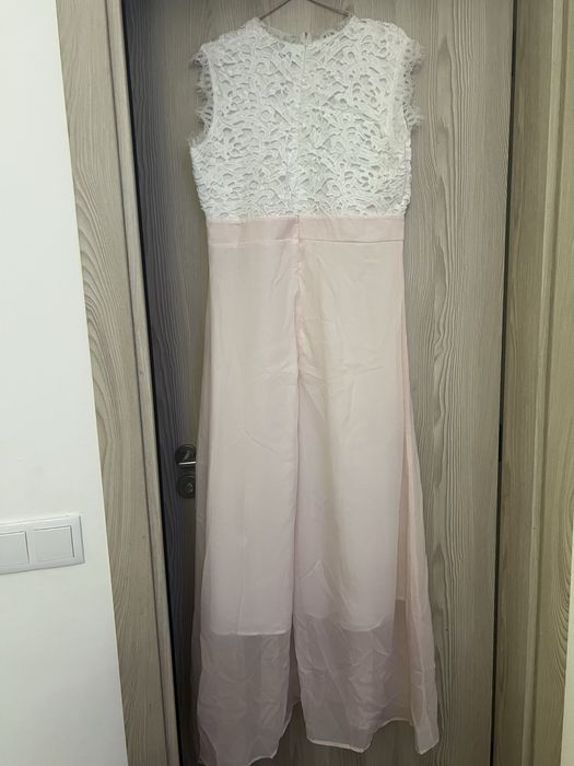 Vestido Rosa com renda branca