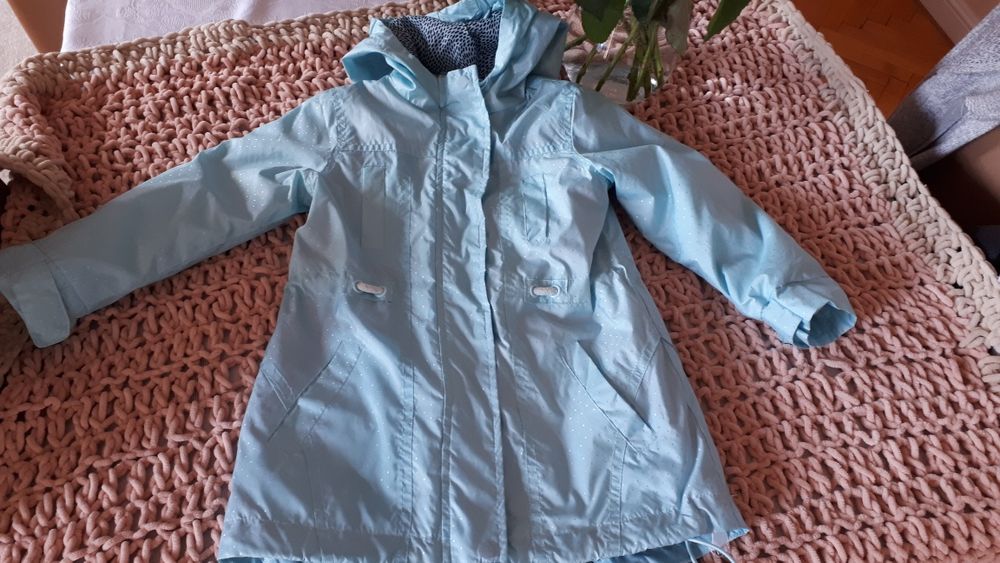 Sprzedam 2 w 1  płaszczyk i kurtka rozm 92