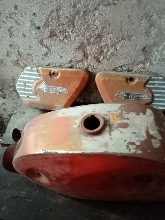 Tampas e depósito Sachs fs