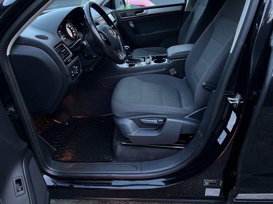 Продам Volkswagen Touareg 2015