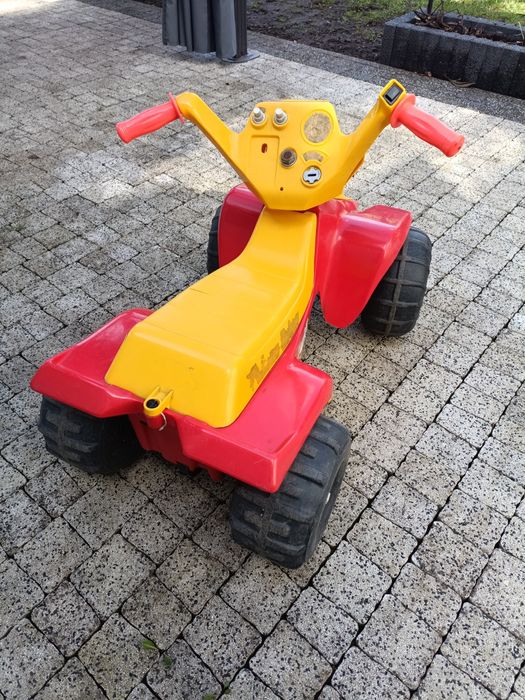 Samochodzik elektryczny dla dziecka