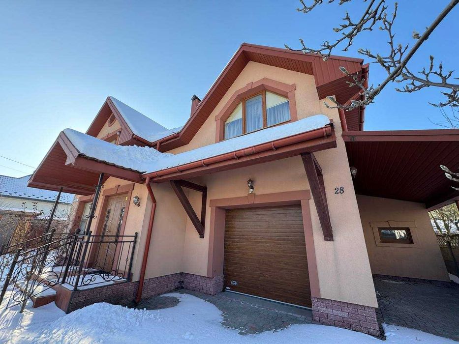 Продається Будинок з ремонтом, меблями, гаражем,сауною, ділянка 6 сот.