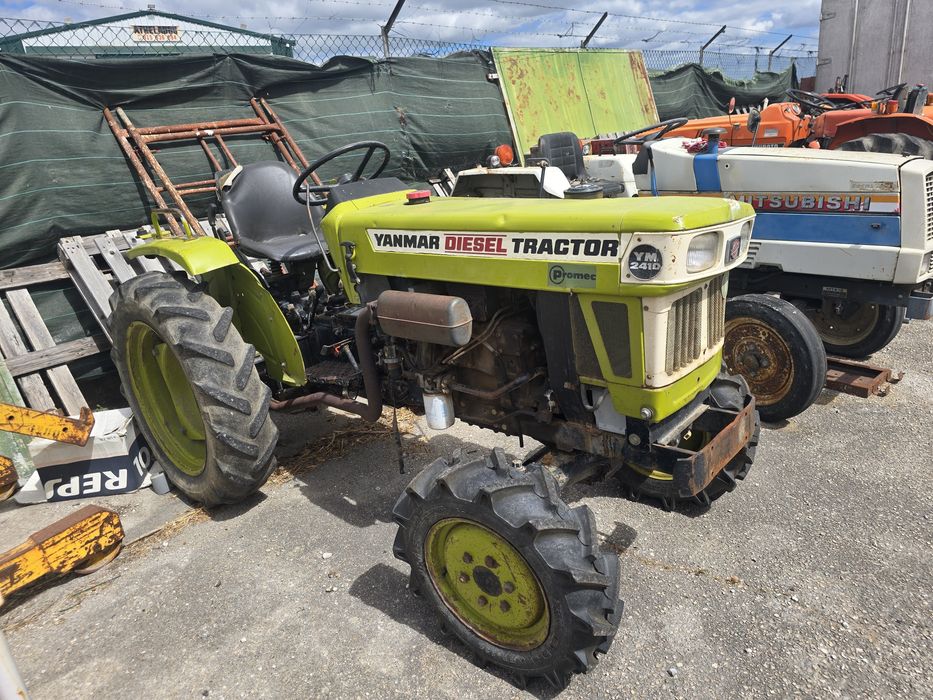 Trator Yanmar 241D