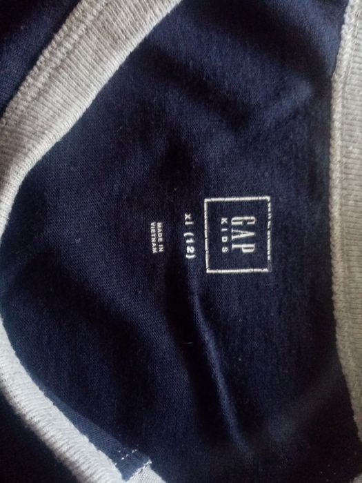 GAP sweat tamanho 12 anos