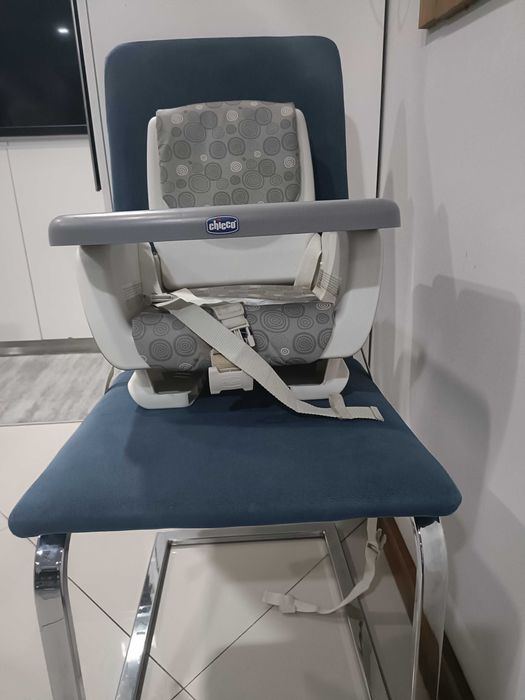 Cadeira de bebê  de colocar na cadeira de mesa