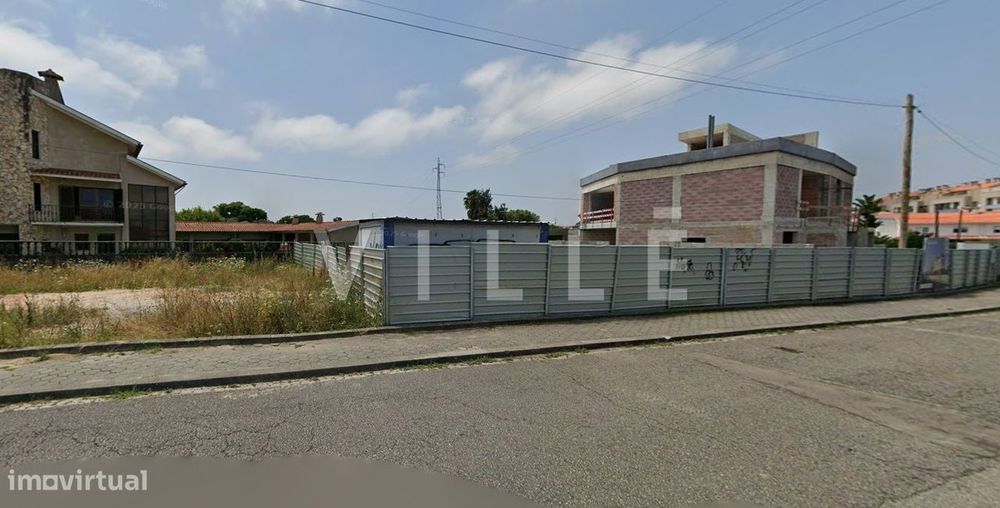 Unique Opportunity | 2 Plots for Construction of 4 Modern Detached Houses