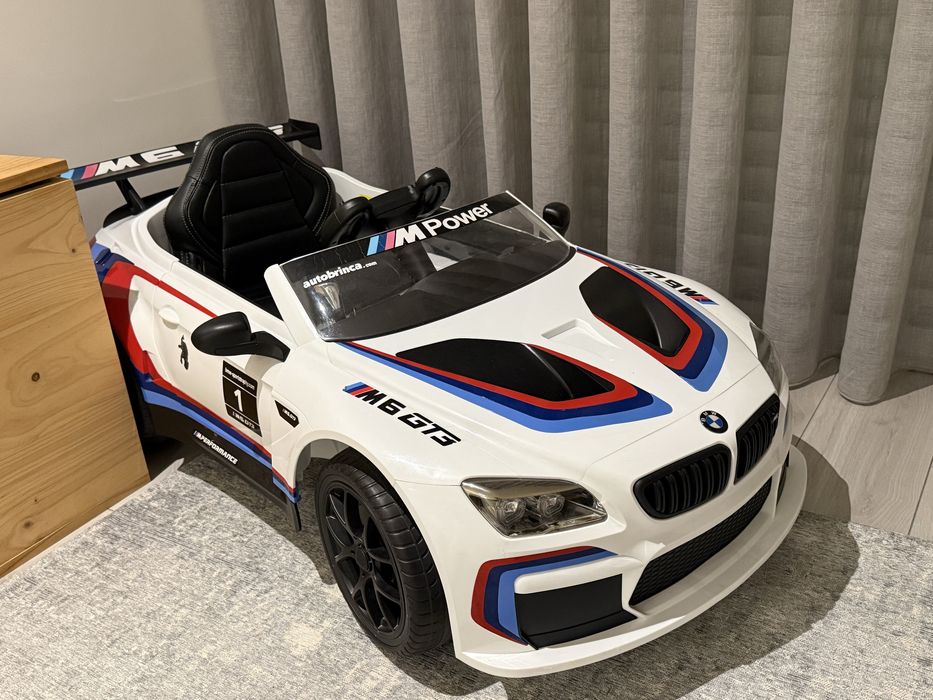 Carrinho BMW Eletrico para criança