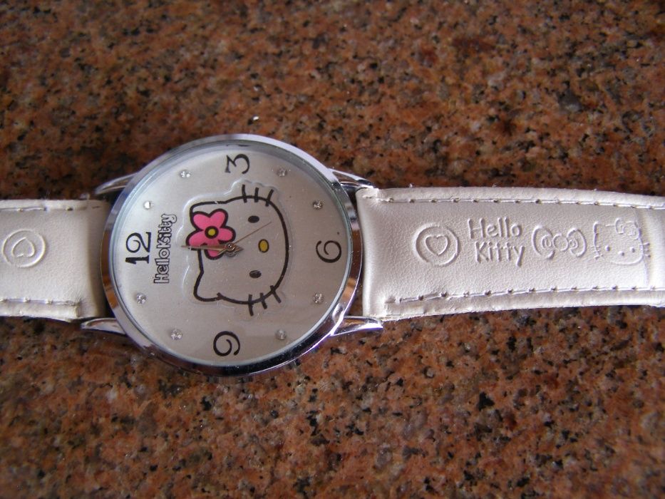 relógio Hello Kitty - descida de preço