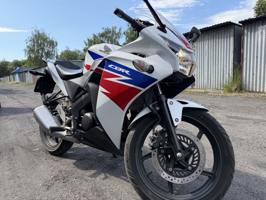 Honda CBR 125 R JC50 2014