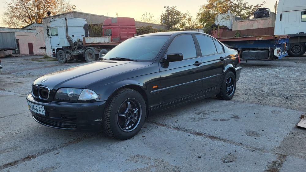 Продам BMW 3 series 2000