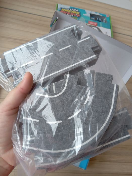 Пазл-траса з оксамитовою поверхнею Velvet Puzzle
Пазл-траса з