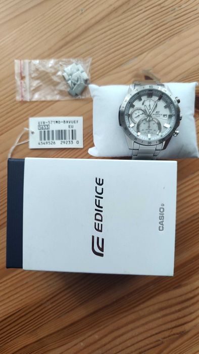 Zegarek Casio Edifice EFR-571 DW