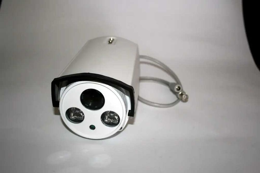 цифровая AHD  камера  MHK A9612X-130W подсветка  50 м на 1,3 мп