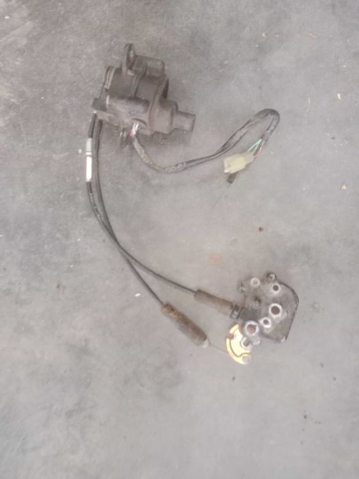 suzuki ts240 ts 240 250 rm250 silnikczek zaworu wydechowego silnik