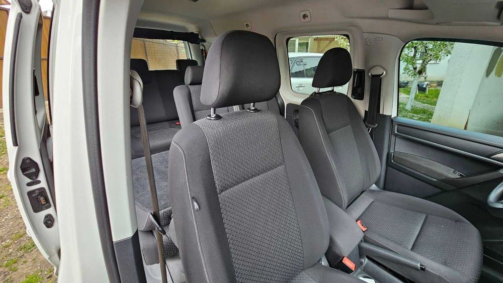 Volkswagen Caddy Maxi 2.0 Tdi 7 місць