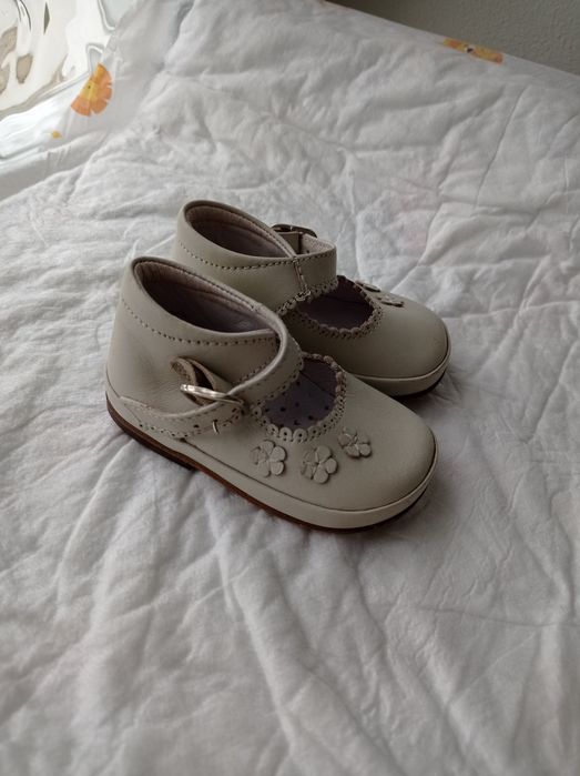Calçado bebé menina - vários modelos