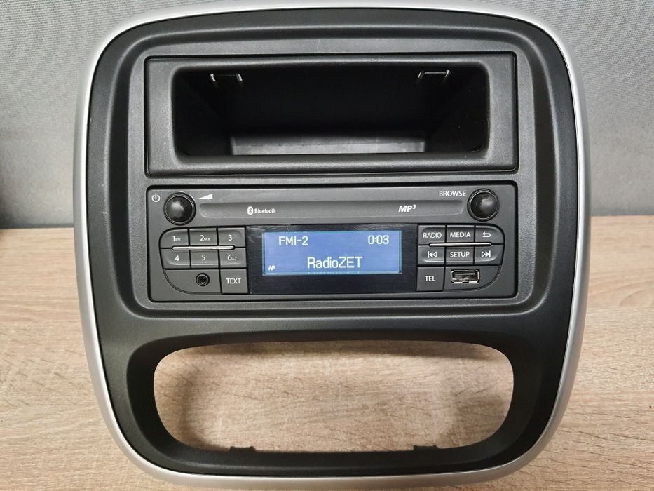Radio samochodowe Renault Trafic Opel vivaro B movano Bluetooth, USB, AUX model R013 Fiat Talento NV300