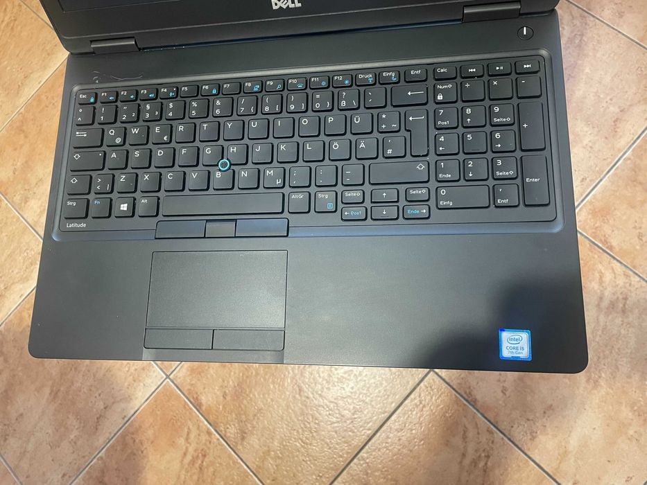 Dell E5580, i5-7200U, 8gb, 240ssd
