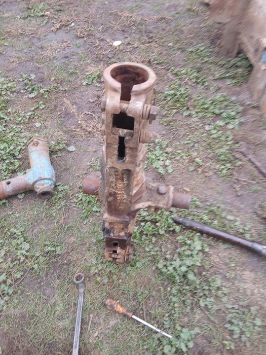 Продам балку  на трактор мтз 80