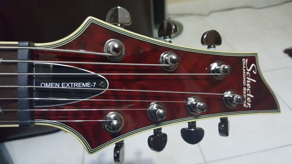 Schecter omen extreme 7