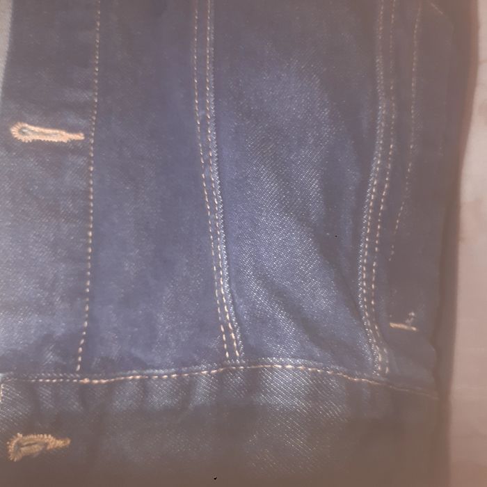 Śliczna  meska  kurtka  Jeans