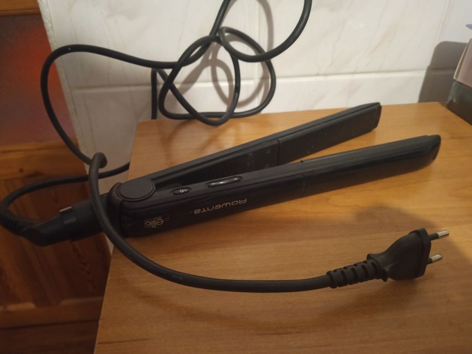 Випрямляч для волосся