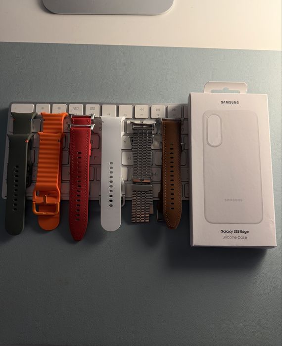 Samsung Galaxy S25 Edge  + Galaxy Watch 8 + Buds 3 Pro + Extras