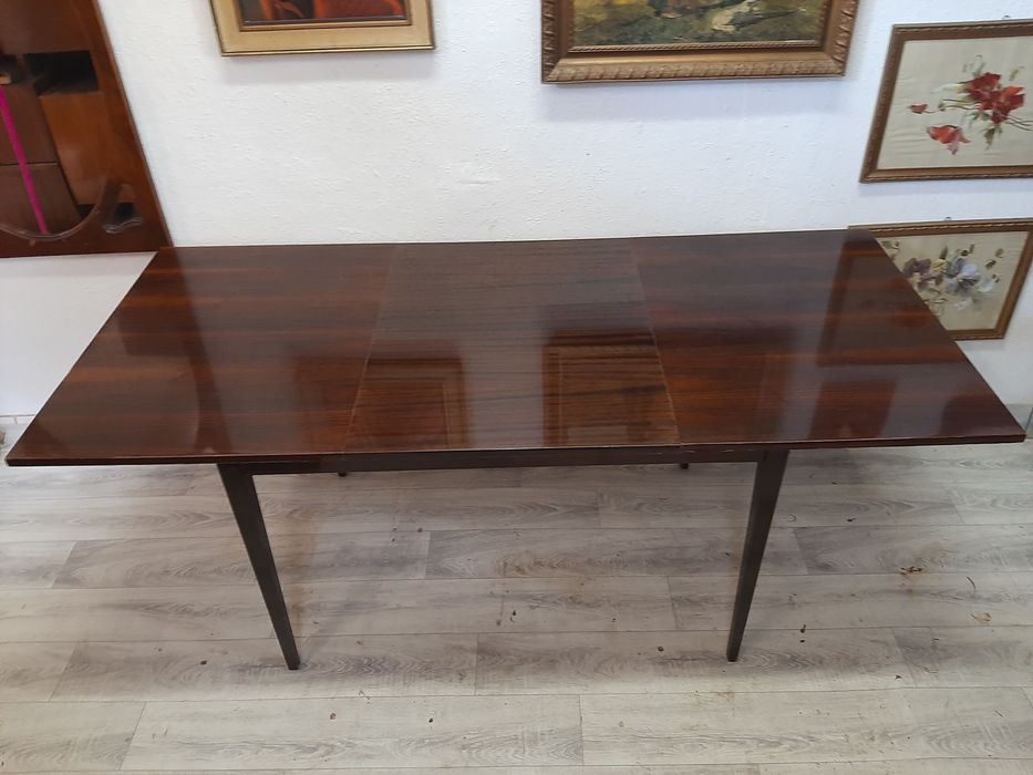 Stół z duszą – PRL w najlepszym wydaniu!