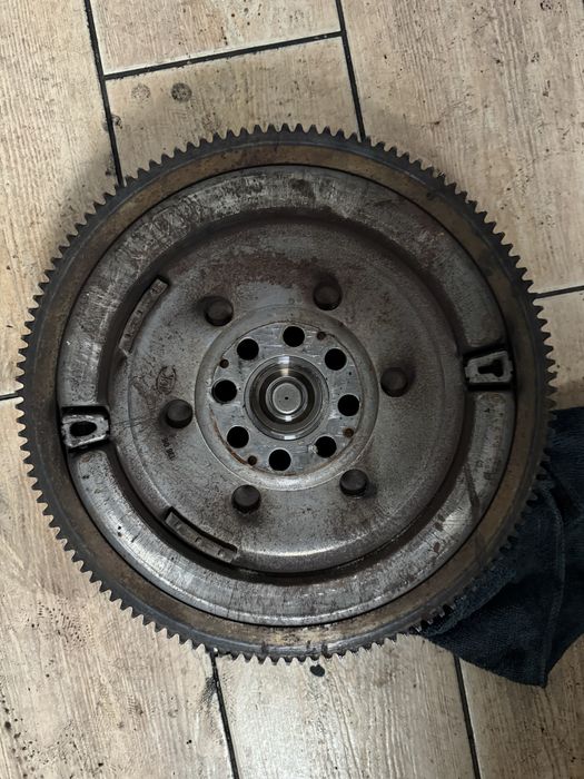 Koło Zamachowe Dwumasowe Dwumas BMW E60/E6 1 525D