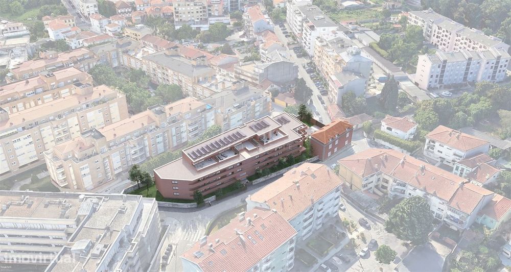 T2 Duplex com Varandas e Terraço no Senhora do Porto 249 na Prelada