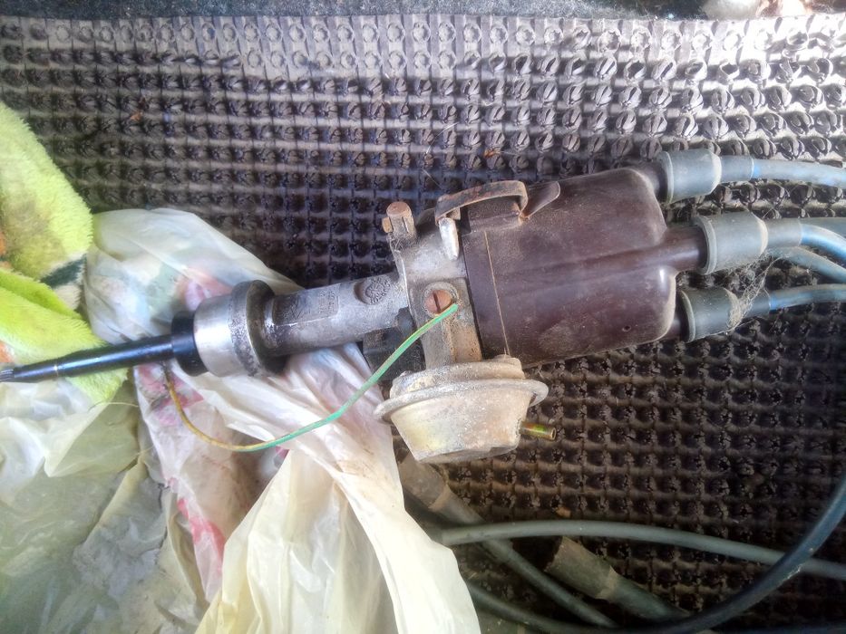 Продаю все що на фото + мотор  на ваз копейку