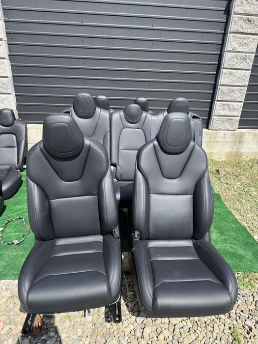 Салон Tesla model X
