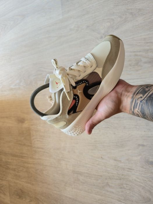 Кросівки Nike jordan Avryn balenciaga
