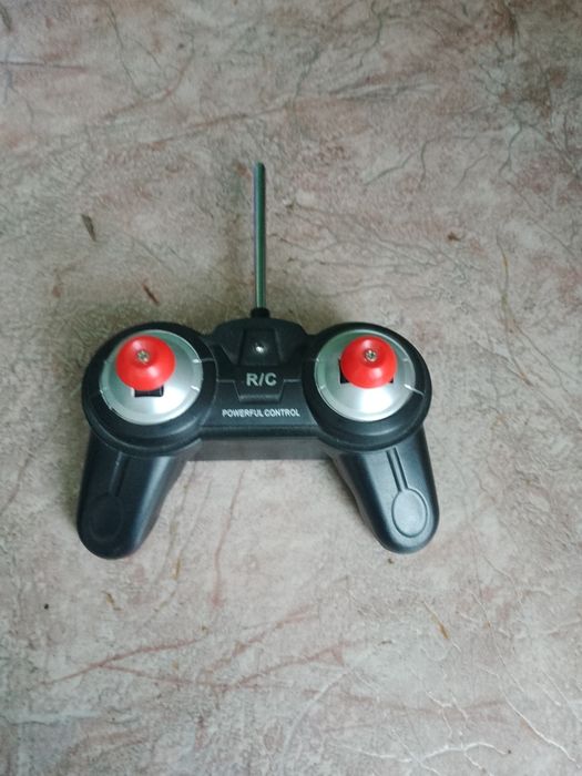 Игровая приставка.