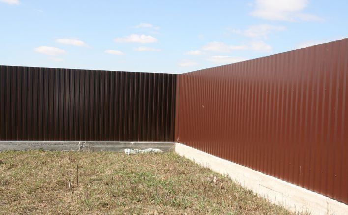 Профнастил на забор ворота металопрофіль металопрофиль кровельный