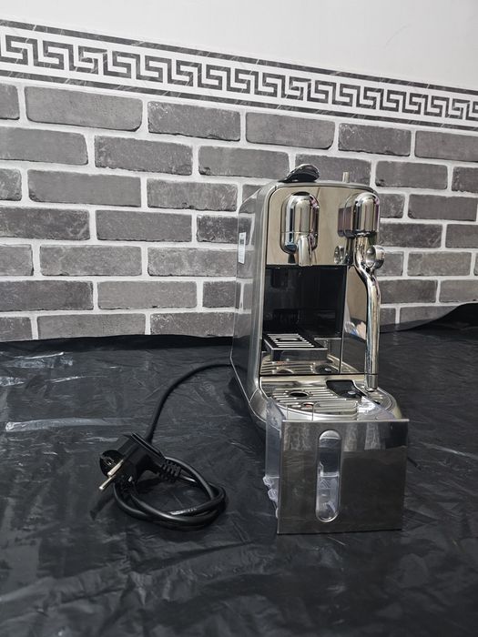 Кавоварка капсульна Nespresso J520 Creatista Plus