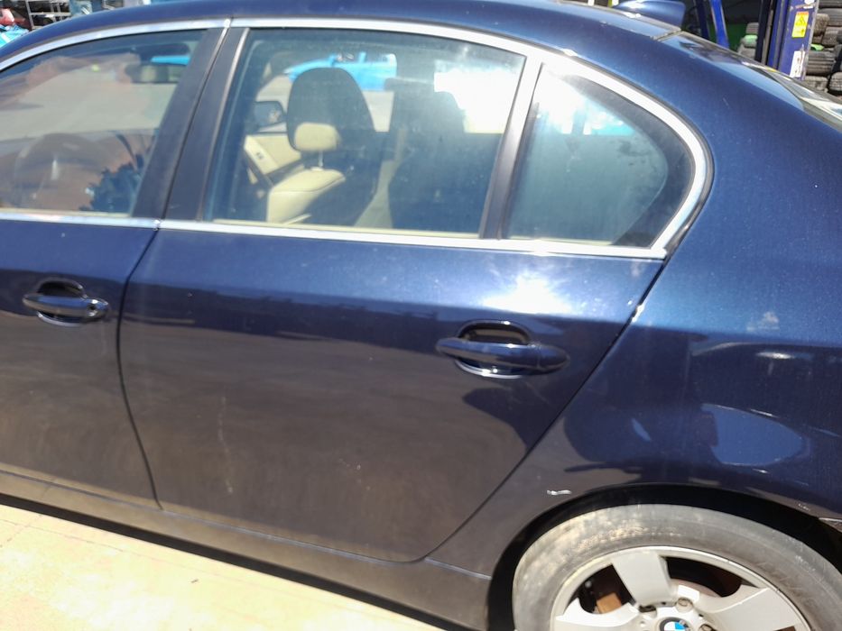 Porta trás esquerda BMW 5 (E60)