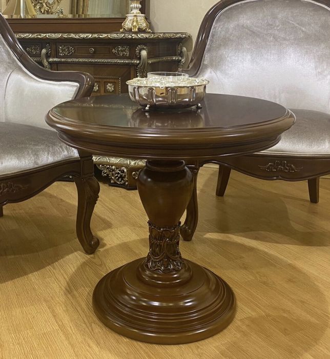 Столик кофейний