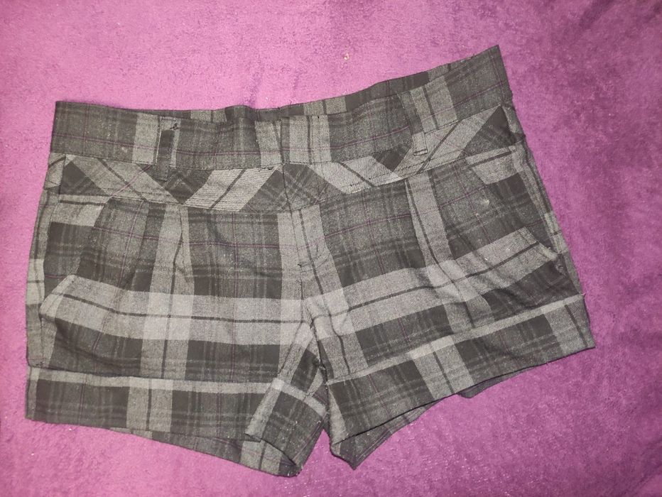 Calções de padrão xadrez