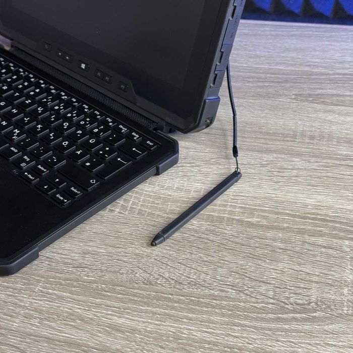 Захищений Ноутбук-планшет Dell Latitude 7212 11.6 i5-7300U 8/1000 SSD